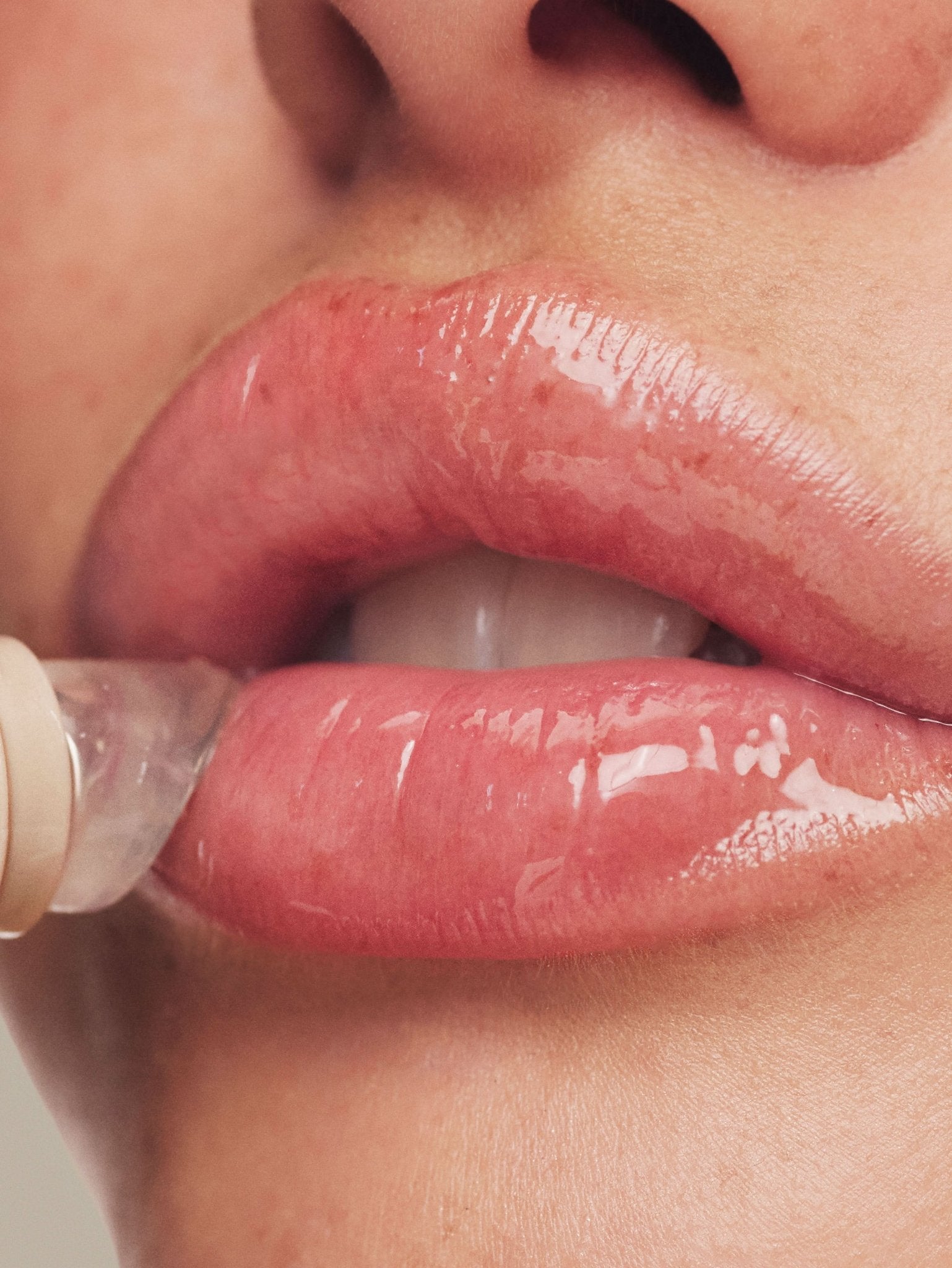 Dripping Lip Gloss - Moska Cosmetics