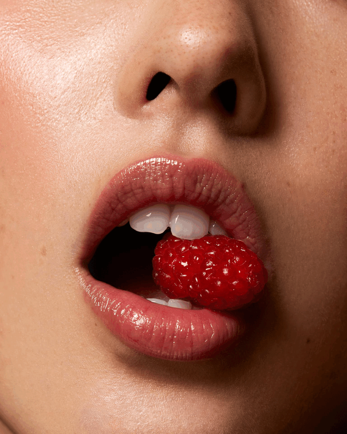 YOUR GLOW. REDEFINED. mobile